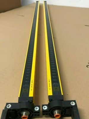 SICK safety light curtain C2000, C20S-090104A11 + C20E-090304A11, 900 mm - photo 1 of 11