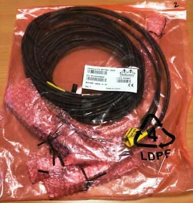Mellanox MCP7900-X003A passive copper hybrid cable, ETH 40GbE to 4x10GbE - photo 1 of 4