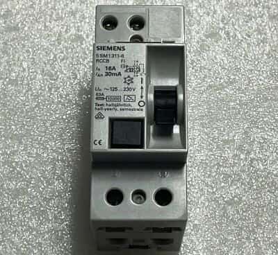 Siemens 5SM1311-6 16A 0,03A 2pol FI protection switch 30mA installation depth 55 - photo 1 of 5