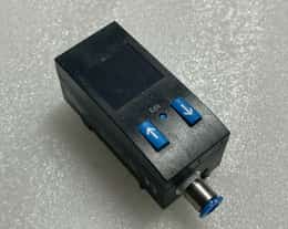 Festo 529975  SDE1-V1-G2-H18-L-PU-M8 Pressure Sensor