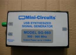 Mini Circuits SG-960 USB Synthesized Signal Generator, 900-960MHz (PICTURED)
