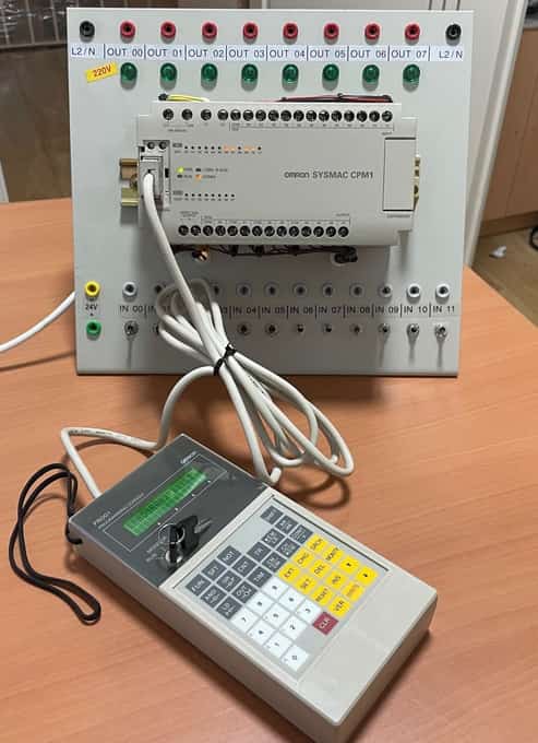 OMRON PRO001 SYSMAC CPM1 Learning station - photo 1 of 5