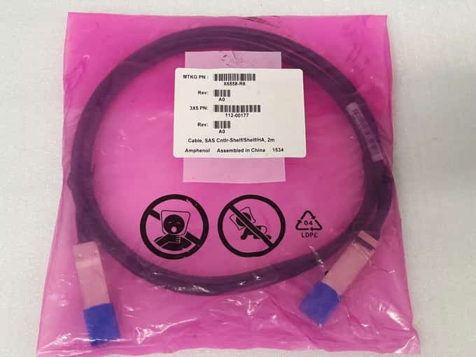 Lot of 4 NetApp SAS Cable X6558-R6 112-00177 - photo 1 of 5