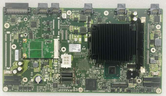 Mellanox SA000710 CPU BOARD 32GB SSD DEMSR-32GD07RC2DC-92 w/ 4GB RAM - photo 1 of 8