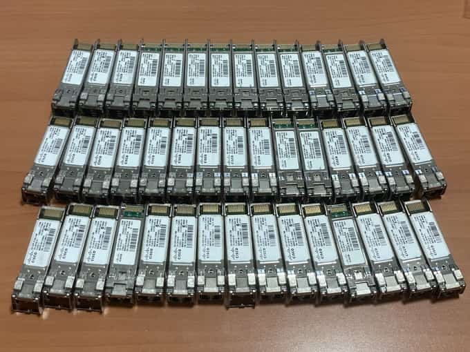 45 x Cisco 8Gb Fiber Channel SFP Cisco DS-SFP-FC8G-SW Cisco 10-2418-01 - photo 1 of 4