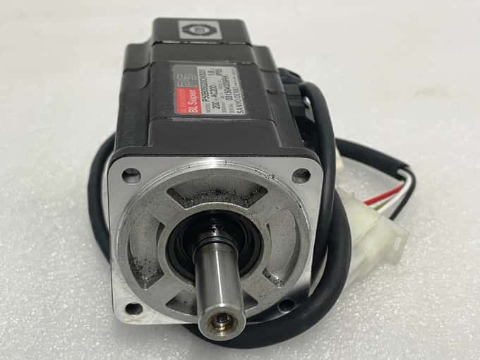 SANYO DENKI P50B05020DXS31 Servo Motor in Perfect Working Condition - photo 1 of 5