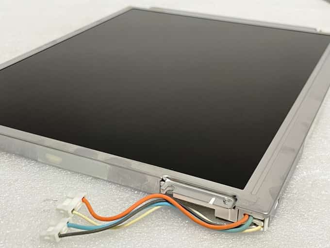 SHARP LQ121S1LW01 12.1" 800×600 Resolution LCD Screen Panel - photo 1 of 4