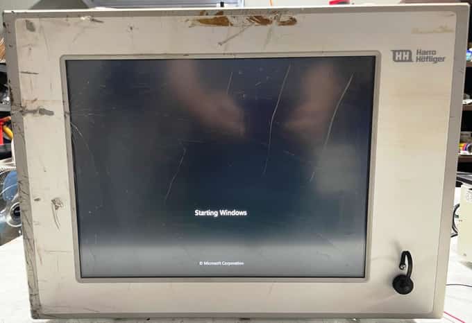 Lenze EL 5800 TC EP8GAP60B0095300XX Industrial PC XGA touchscreen 38.1 cm 15 in - photo 1 of 11