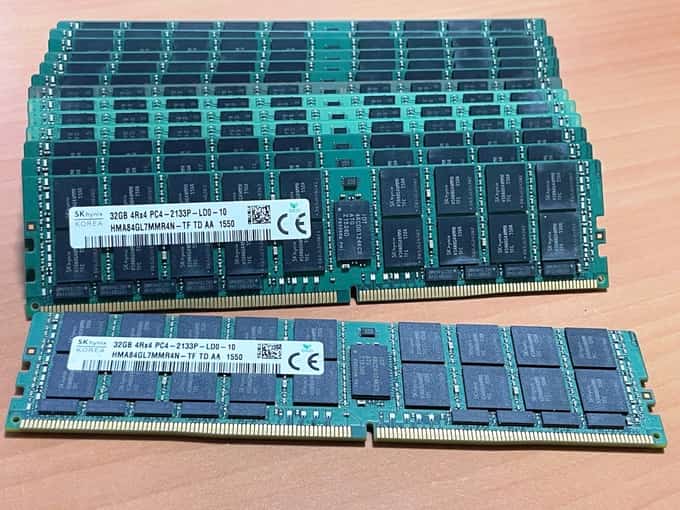 LOT 16 HYNIX HMA84GL7MMR4N-TF 32GB DDR4 PC4-2133 17000 ECC LR SERVER MEMORY RAM - photo 1 of 3