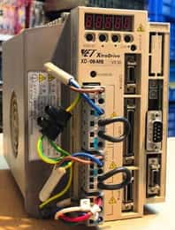 YASKAWA ELECTRIC XtraDrive Servo XD-08-MS 230V 0,8kW with XDA-CAN Module