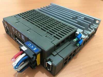 Fuji Electric Faldic RYB201S3-VBC-Z8 AC Servo Drive Amplifier - photo 1 of 5