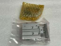 NEW - SMC 13-MGPL12-30-Z73 MGP COMPACT GUIDE CYLINDER