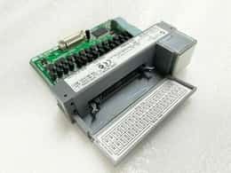 Allen Bradley 1746-OB32 /D 1746-0B32 SLC 500 32-Channel DC Output Sourcing