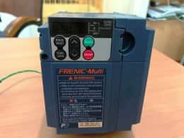 Fuji Electric Frenic-Multi AC Drive FRN2.2E1S-2F J1 3HP 3Ph 3.4kVA