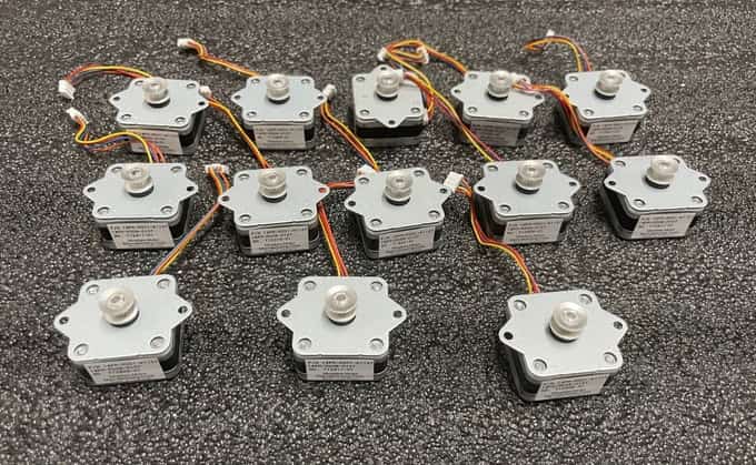 LOT OF 13  x  Minebea 14PM-M201-K11ST 14PM-M208-01ST  Motor - photo 1 of 5