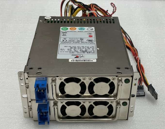 ZIPPY EMACS POWER SUPPLAY MRW-6420P (ROHS) / B000480109 W/DMRW-6350F-R  X2 - photo 1 of 6