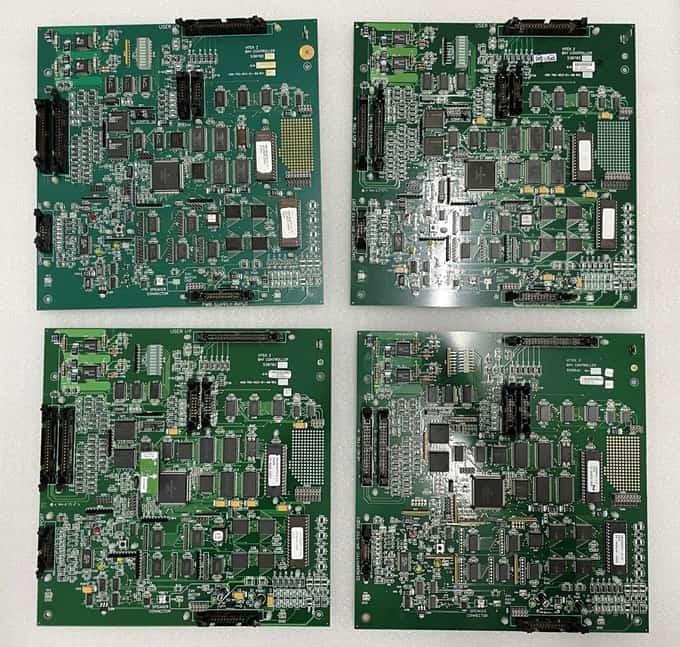 LOT OF 4 Biomerieux VITEK 2 BAY CONTROLLER 530702 / 9309161 - photo 1 of 10