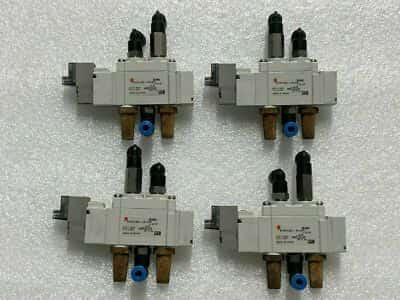 LOT OF 4 - SOLENOID VALVE SMC SY5120-5LOU-01F - photo 1 of 5