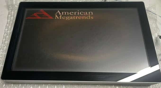Advantech UTC-515 UTC-515A-PE Computer Touch Screen with partially burned screen - photo 1 of 9
