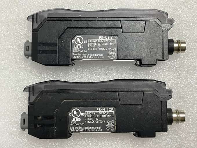 2 x Keyence FS-N11CP Fiber Optic Sensor FSN11CP (USED) - photo 1 of 5