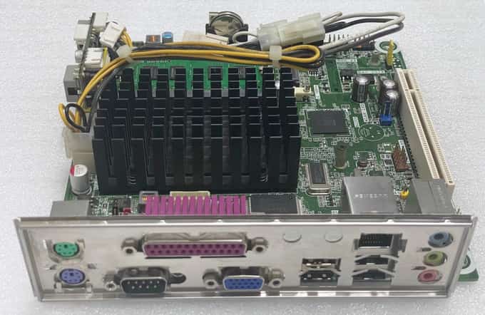 INTEL D525MWV, AA E93081-402 Desktop Motherboard m-ITX ATOM CPU+RAM 2Gb - photo 1 of 9