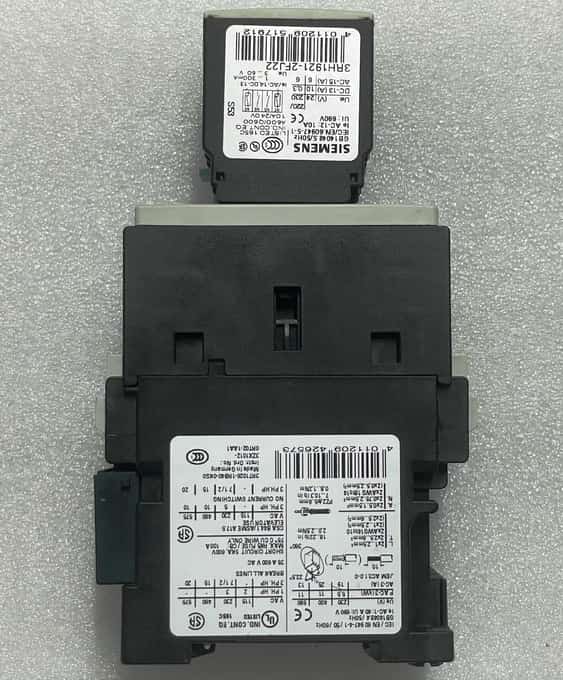Siemens 3RT1026-1RB40-0KS0 w/ 3RH1921-2FJ22 Contactor - photo 1 of 7