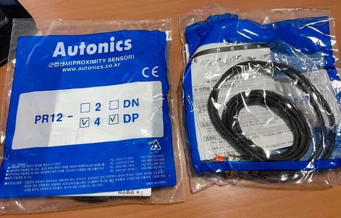 2 x Autonics Proximity Sensor PR12-4DP New - photo 1 of 5
