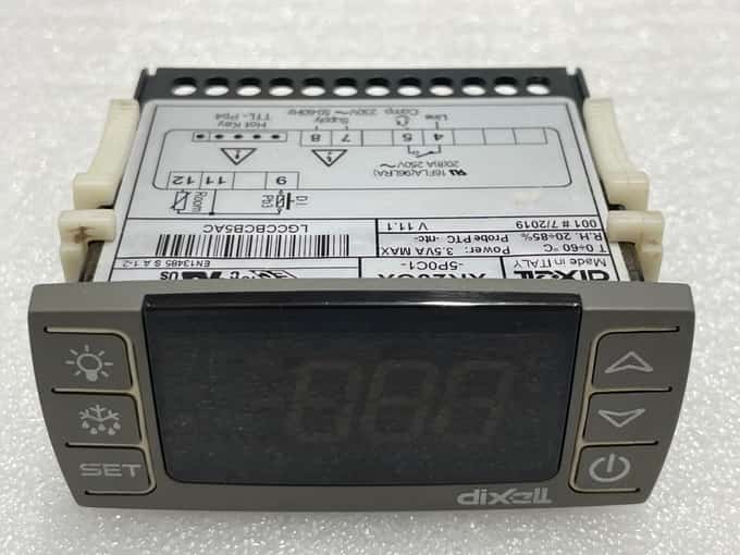 DIXELL XR20CX-5P0C1 Digital Controller - photo 1 of 5