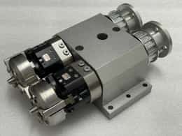 2 x SOMMER AUTOMATIC GD304S-C GRIPPER DD55110AD WITH MOUNTING.