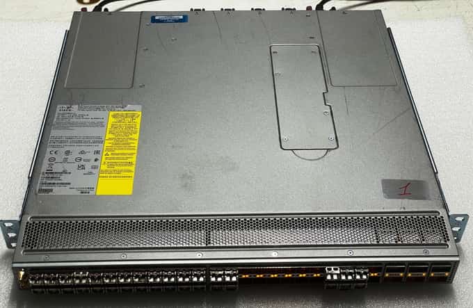 Cisco Nexus N9K-C93180YC-FX3 48Port 48x25GbE SFP28 6x100GbE QSFP28 Switch (1) - photo 1 of 7