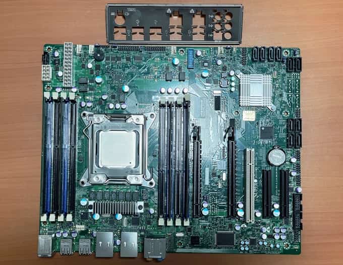 Supermicro X9SRA Motherboard LGA2011 Xeon E5-1650 + 1600 DDR3 ECC Memory - photo 1 of 6