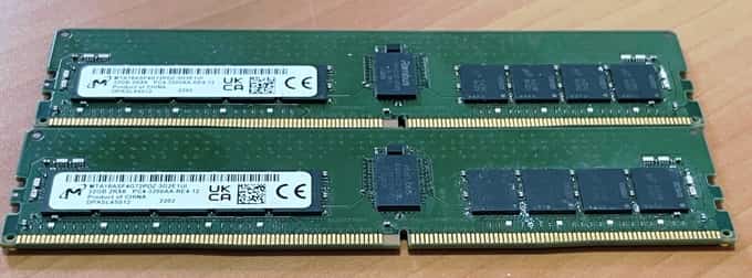 Micron 2x 32GB PC4-3200AA-RE4-12 ECC Server RAM MTA18ASF4G72PDZ-3G2E1UI (AS-IS) - photo 1 of 3