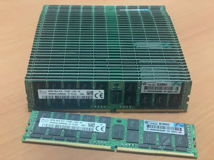 LOT 34 HYNIX HMA84GL7MMR4N-TF 32GB DDR4 PC4-2133 17000 ECC LR SERVER MEMORY RAM - photo 1 of 3