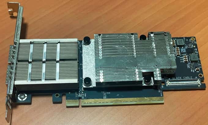 Mellanox MCX755106AN-HEAT Dual Port QSFP112 200G NDR200 - photo 1 of 4
